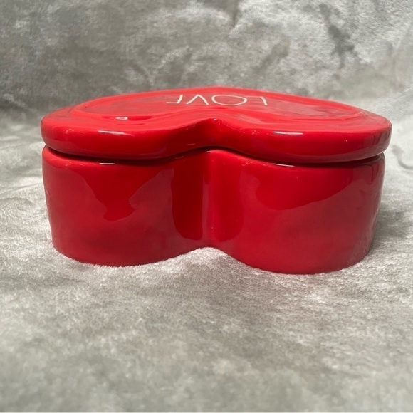 Rae Dunn “LOVE” Red Heart Shaped Jewelry or Trinket Box with White Love Letters - Picture 4 of 12